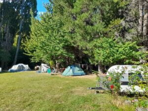 Camping Complejo Turístico La Cordillera - Epuyén - La coordillera